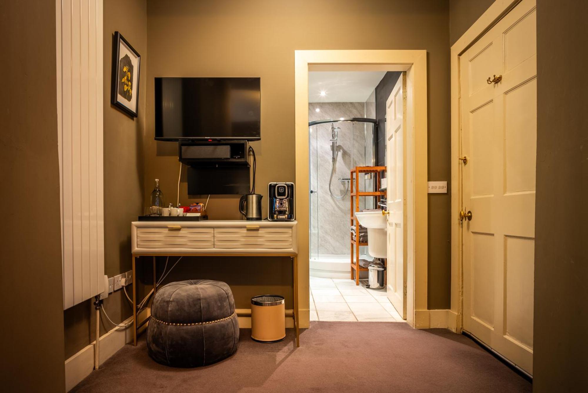 Six Brunton Place Guest House Edinburgh Bagian luar foto